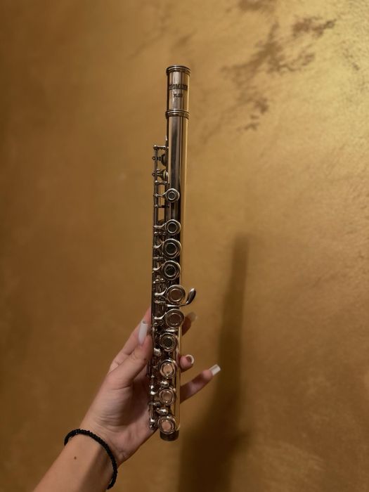 Vand Flaut in stare f buna ca nou