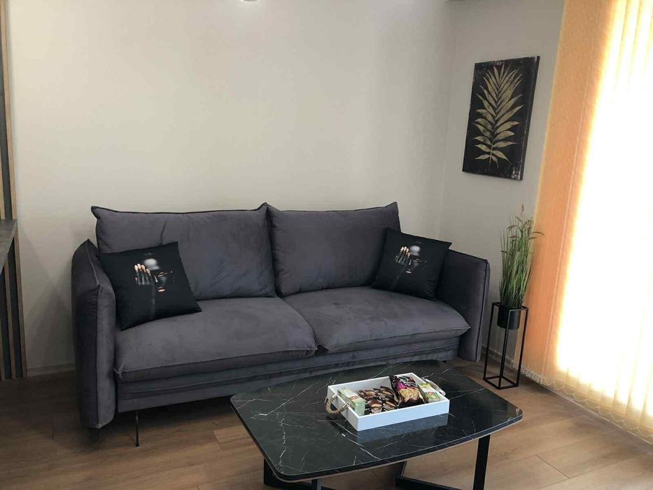 Дава се под наем Двустаен апартамент в Пловдив, Мараша - 75 кв.м за 600 € - Снимка #2