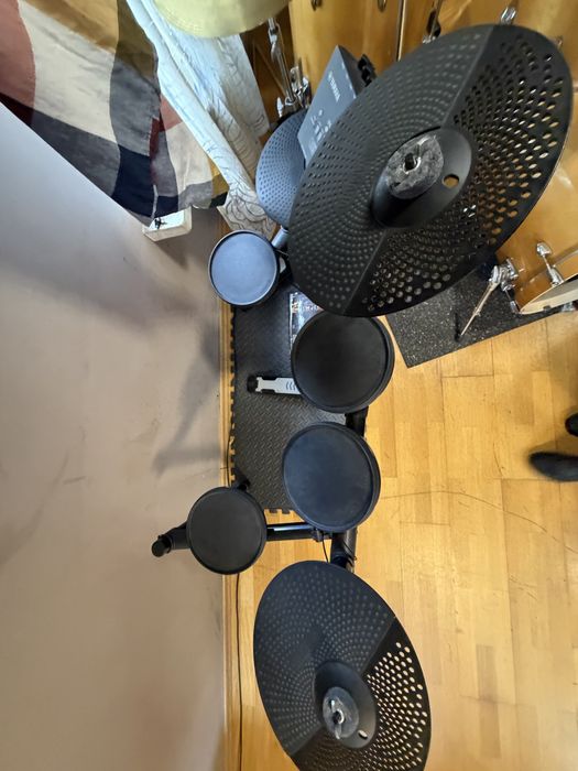Професионални електронни барабани Yamaha DTX – като нови
