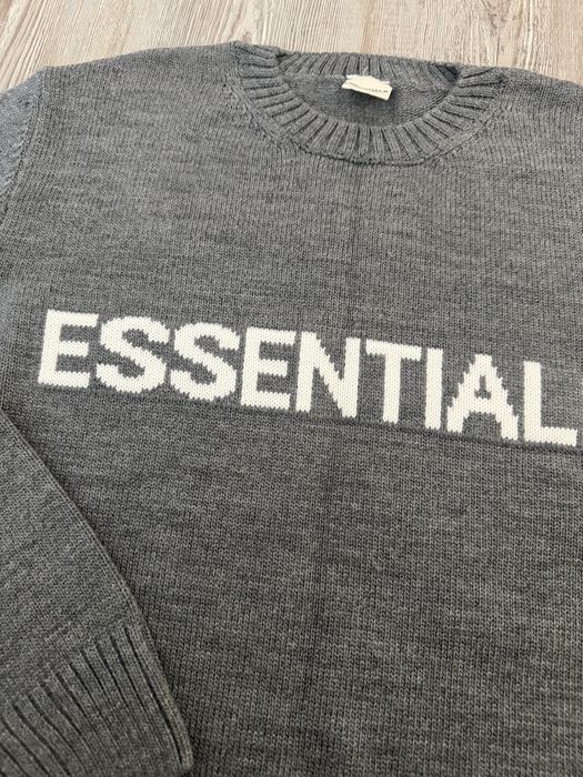 Мъжки пуловер ESSENTIALS