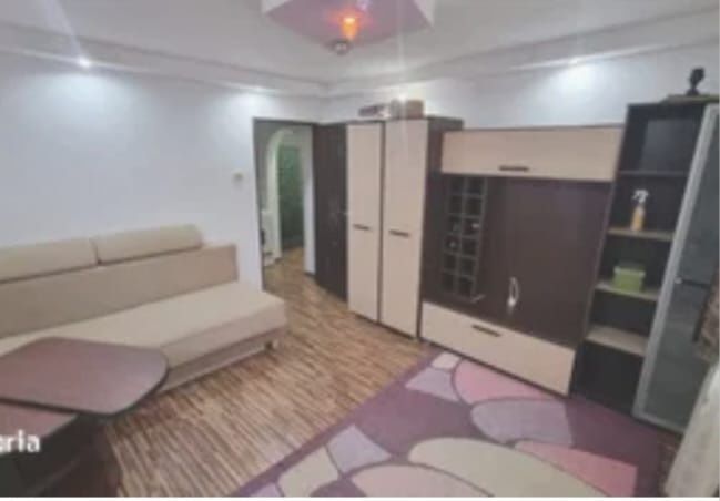 Inchiriez ap o camerq