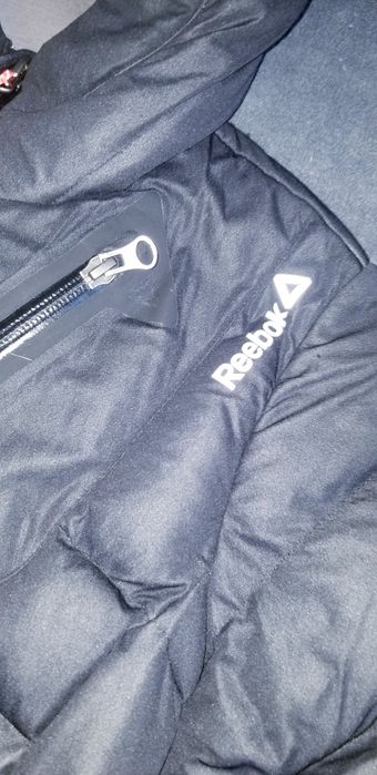 Куртка Reebok утепленная.