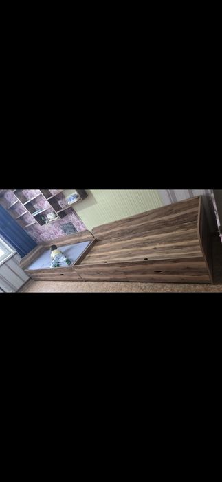 Кровать продается .