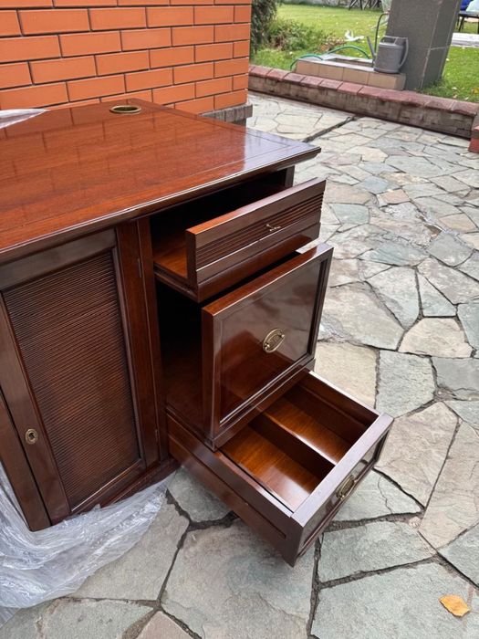 Стол офисный с креслом