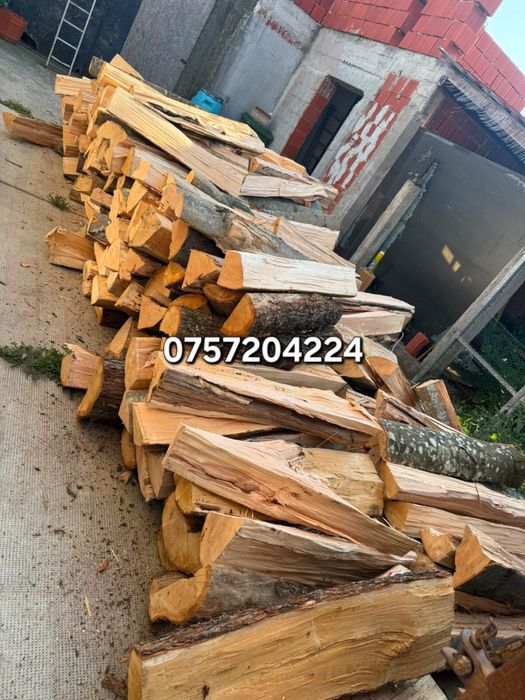 Lemn de foc 300 lei metrul ster, cantitate minimă de 8 metri
