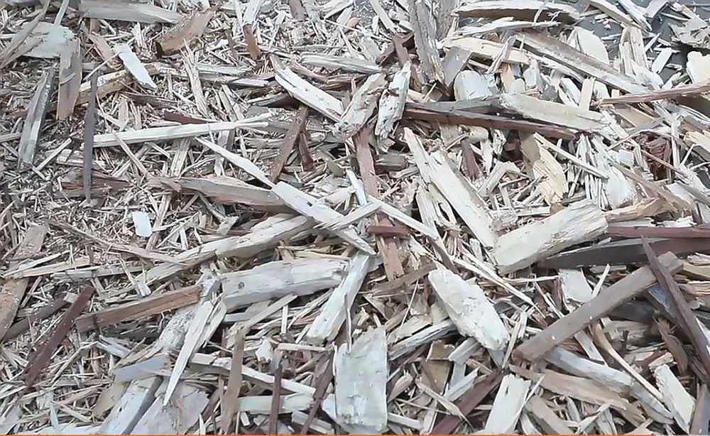 нов индустриален шредер за дробене на дървени палети и отпадъци