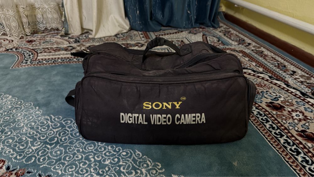 Sony Ax 2000 сатылады