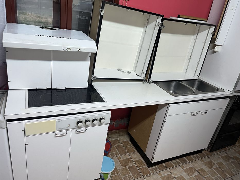 Vand mobila de bucatarie