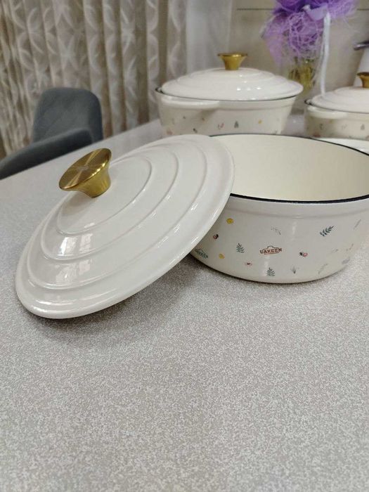 Продаётся набор казан