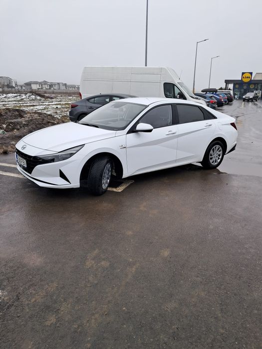 Proprietar vând hyundai Elantra