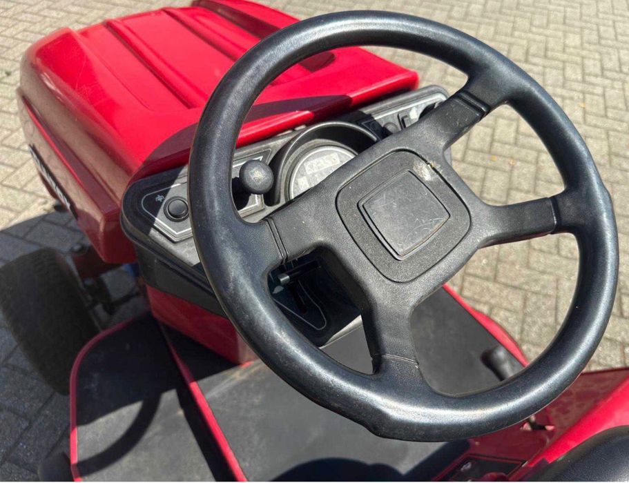 Tractoras De Gazonul HONDA– Motor Benzina – AUTOPROPULSAT