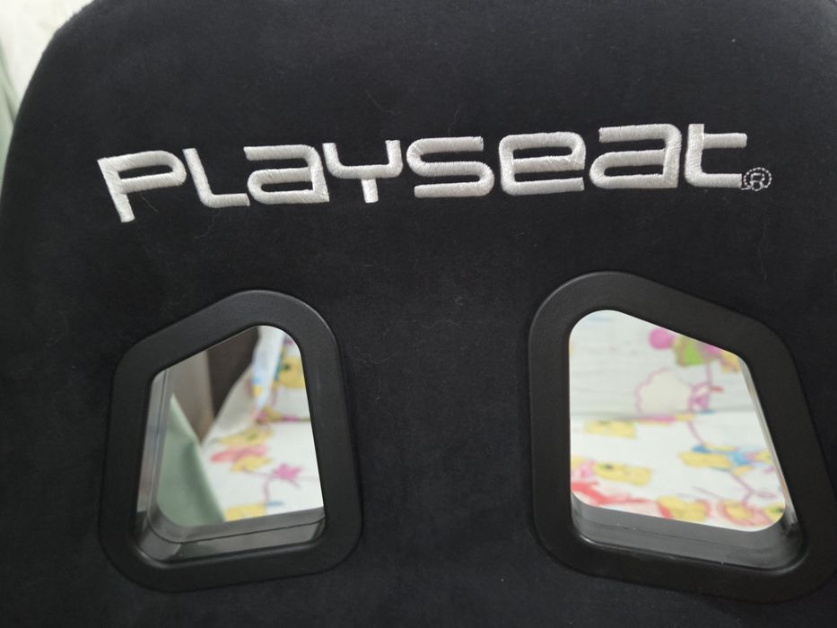 Volan logitech g923+ scaun playseat evolution ActiFit cockpit