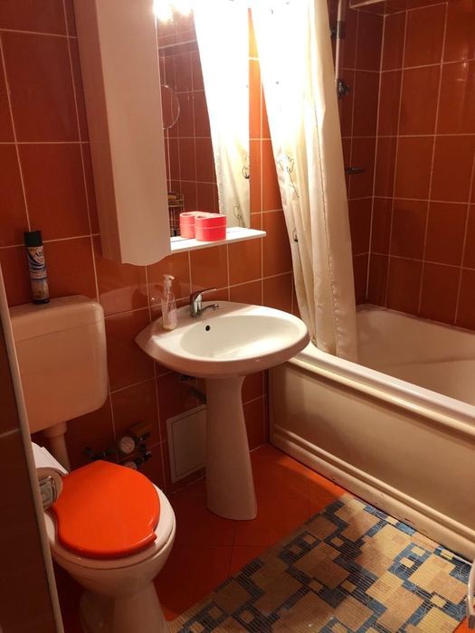 Apartament de închiriat, 3 camere, lângă Complexul Studentesc
