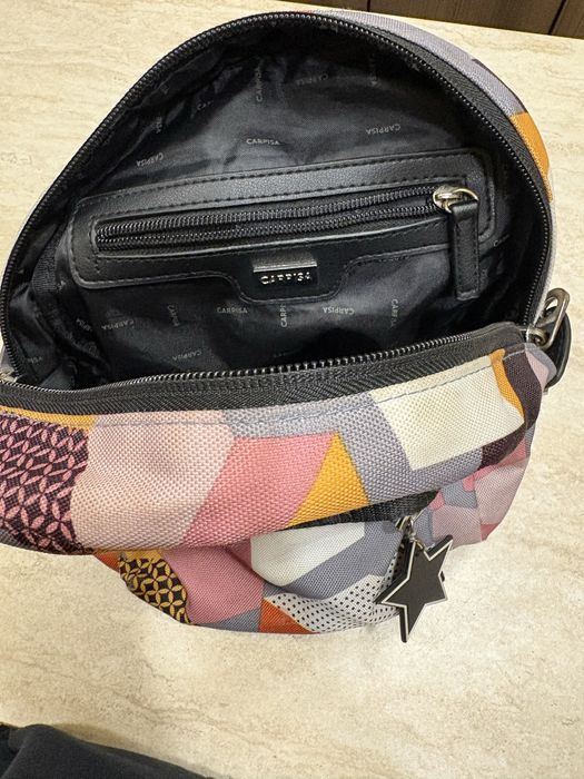 Италианска раница CARPISA