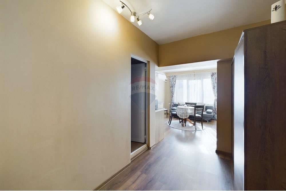 Продава се Четиристаен апартамент в Варна, Гръцка махала - 135 кв.м за 2438 €/кв.м - Снимка #7