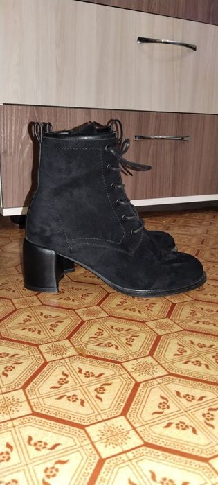 Продам осенние сапожки