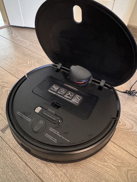 Робот-пылесос Xiaomi Mi Robot Vacuum-Mop P