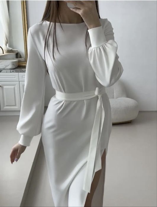 Срочно продам элегантное белое платье