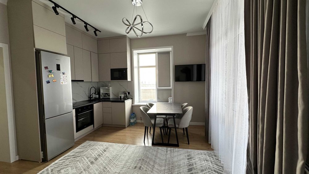 Продам евро двухкомнатную