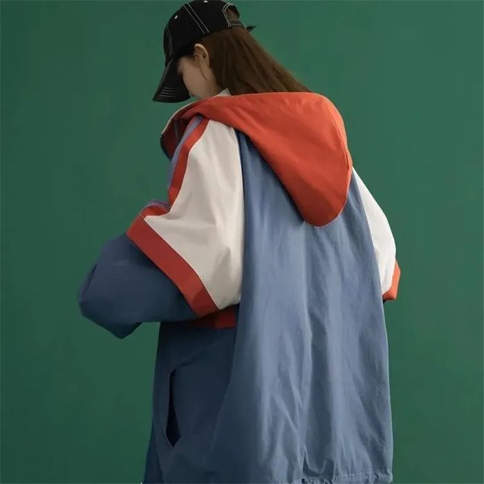 ПРОДАМ ветровку Adidas