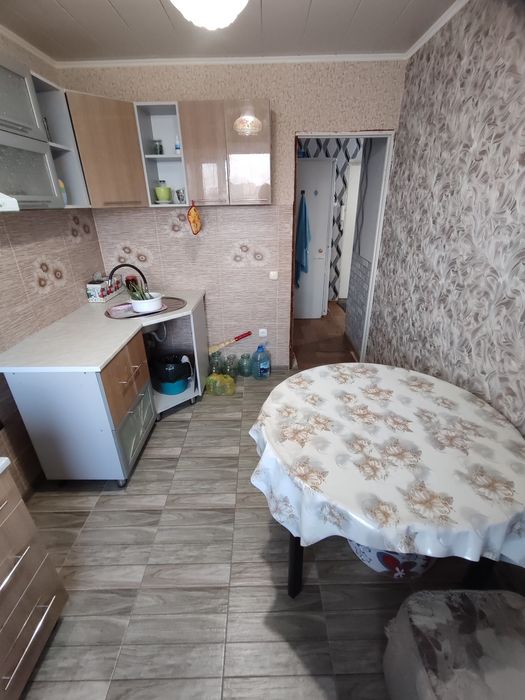 Продается 3-комн (3-22,  8 эт)