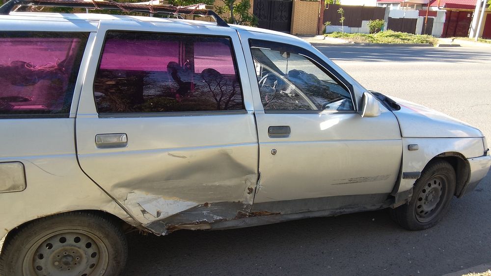 Машина ваз 2111$