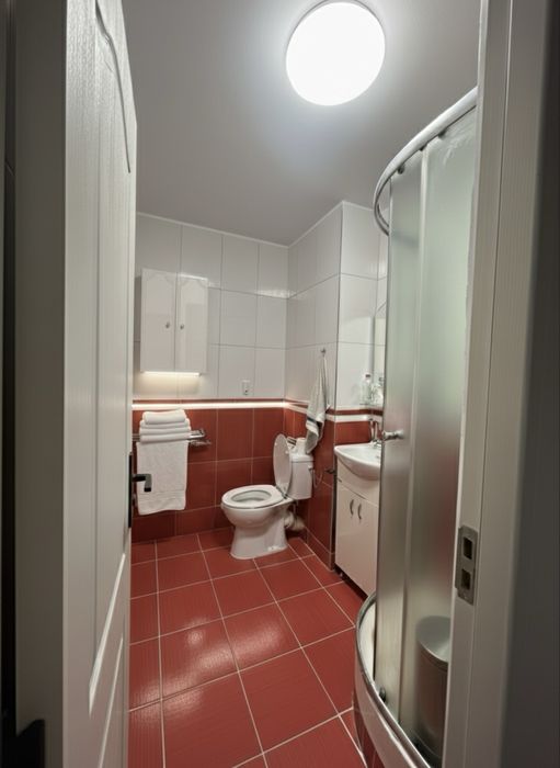 PROPRIETAR - Apartament cu 4 camere Renovat - Rahova