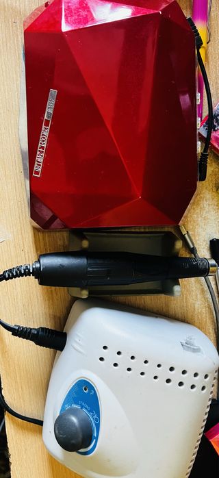 Продам машинку и лампу