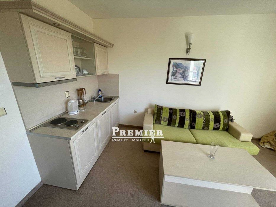 Продава се Двустаен апартамент в к.к. Слънчев бряг - 62 кв.м за 984 €/кв.м - Снимка #1