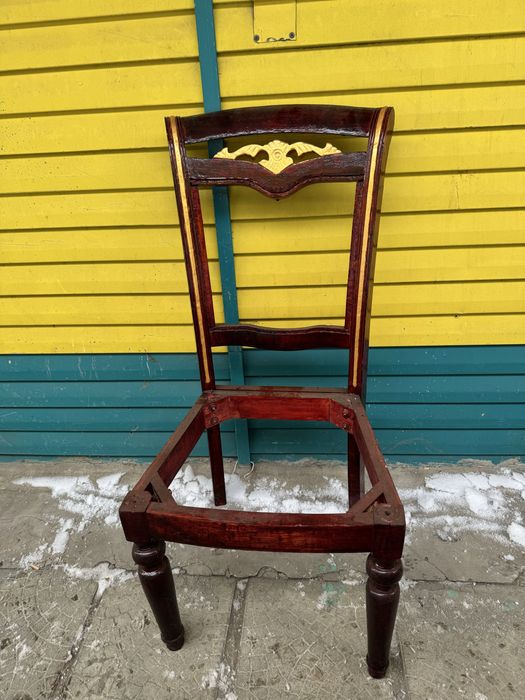 Продам антиквариатные стулья!