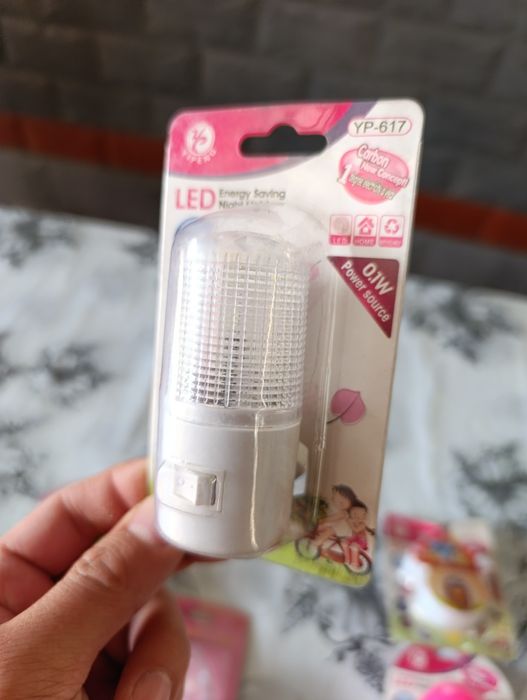 Ночники разных видов..