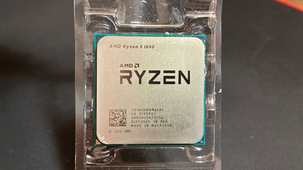 AMD Ryzen 5 1600 3.2GHz Base, 3.6GHz Boost, 8c/16t