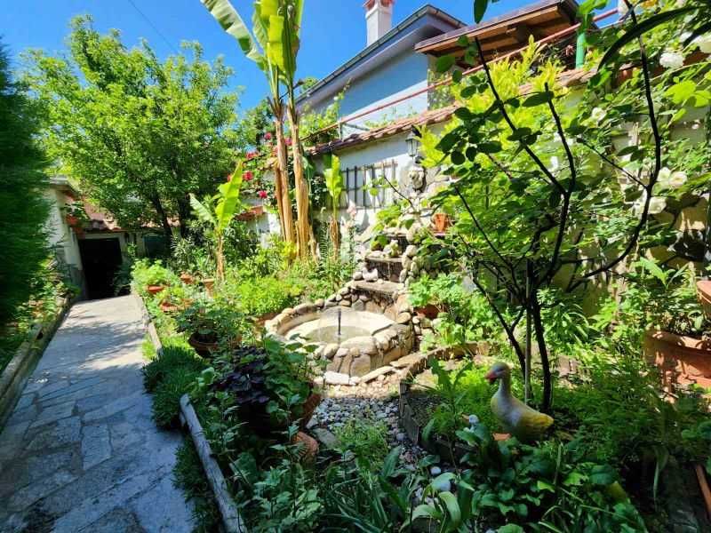 Продава се Къща в с. Брестовица, Област Пловдив - 100 кв.м за 829 €/кв.м - Снимка #2