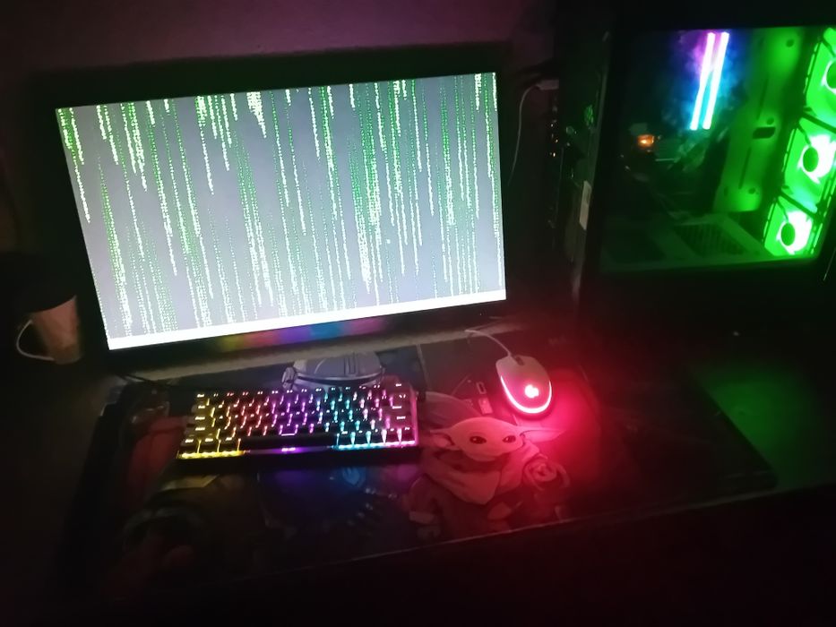 Геймърски компютър asus