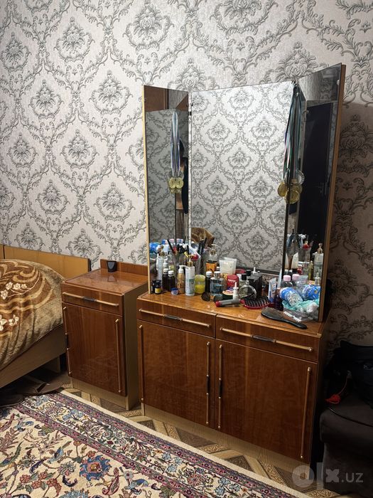 Спальный гарнитур