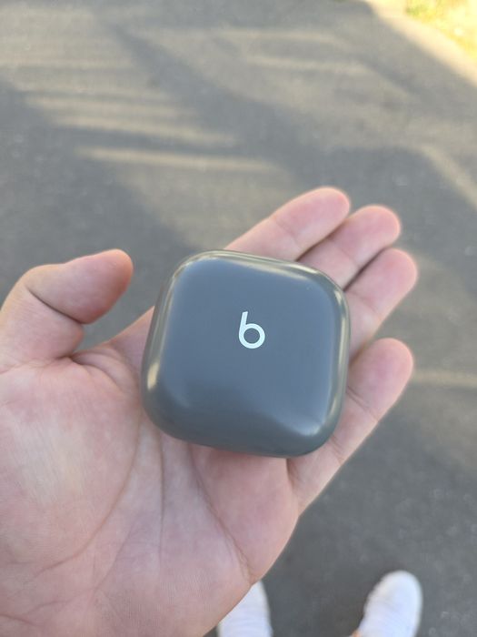 vand casti wireless beats fit pro, negociabil