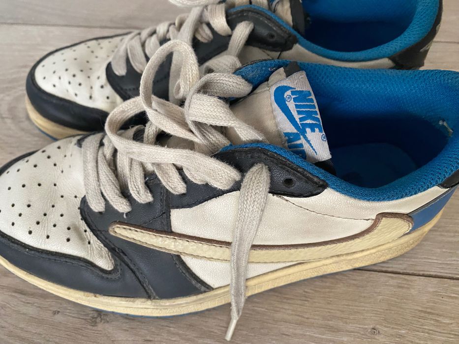 Nike Air Jordan 1 Low Fragment x
Travis Scott