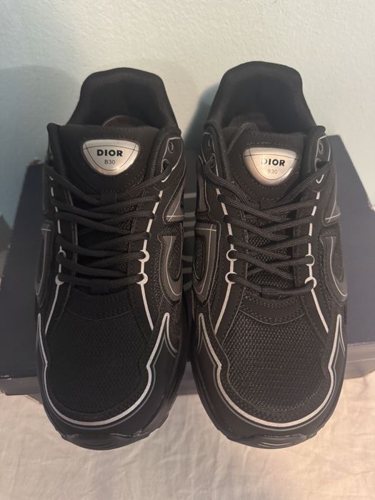 Christian Dior B30