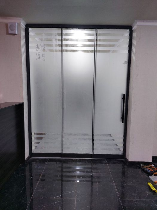 Межкомнатные стеклянные перегородки