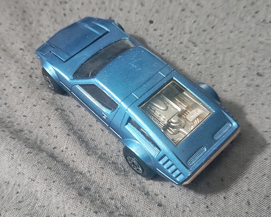 Matchbox SuperKings Maserati Bora