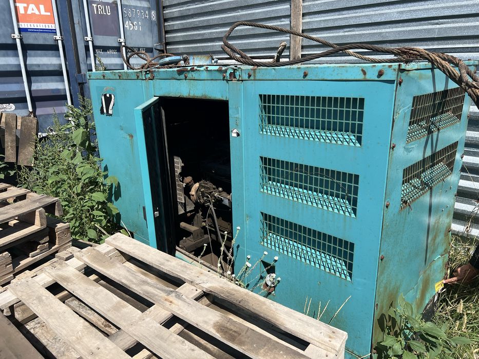 Продам генератор 2шт