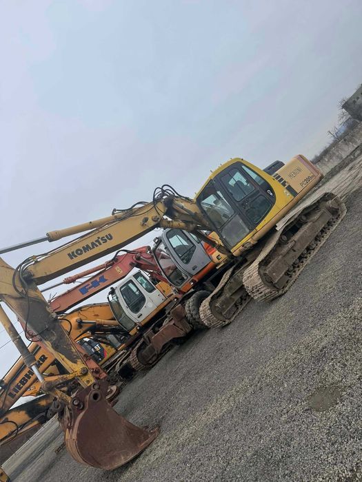 Cabina Komatsu PC200