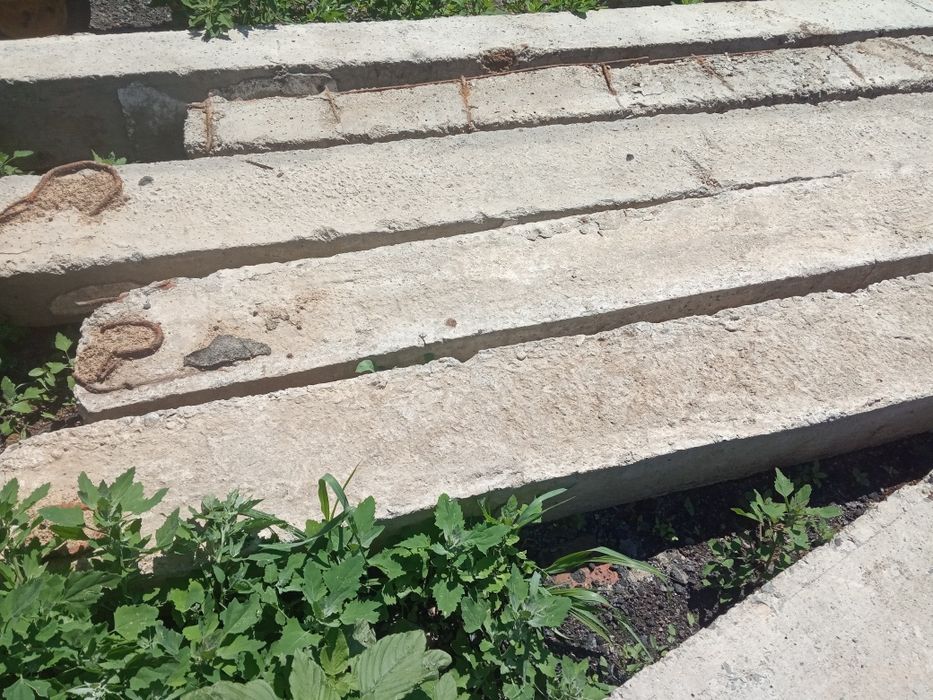 Продам пасынки бетонные