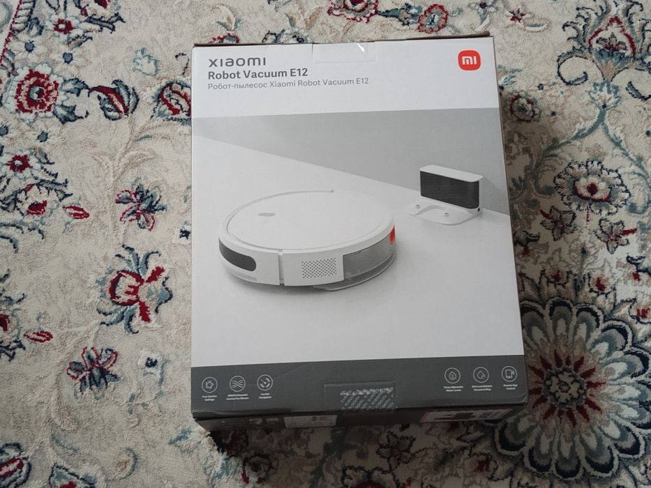 Новыи Робот пылесос