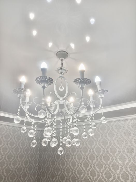 Продам срочно 4 люстры