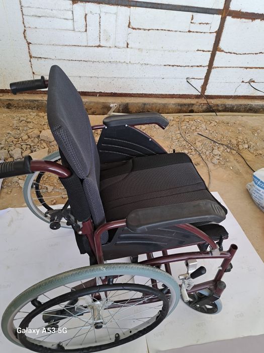 Инволидная коляска сатылады новый.