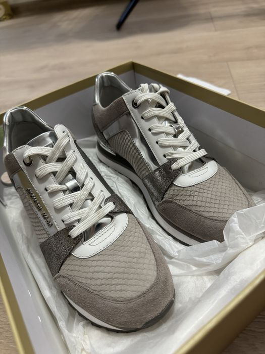 Michael Kors сникърси