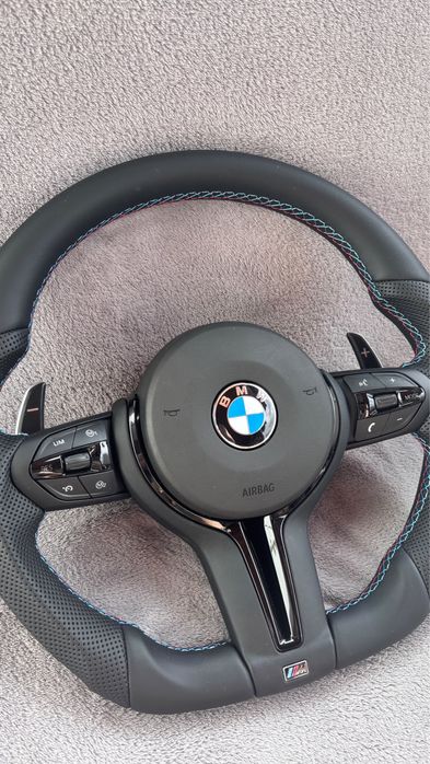 Volan BMW M tesit, compatibil cu generatiile F, F30 F10 F20 F22 F25 F07 F01 F15 F16 F31 F11 F36 F34 F32