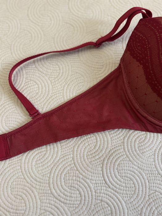 Продам новые бюзгалтера