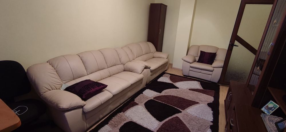 Vând apartament 4 camere, Slatina, Olt